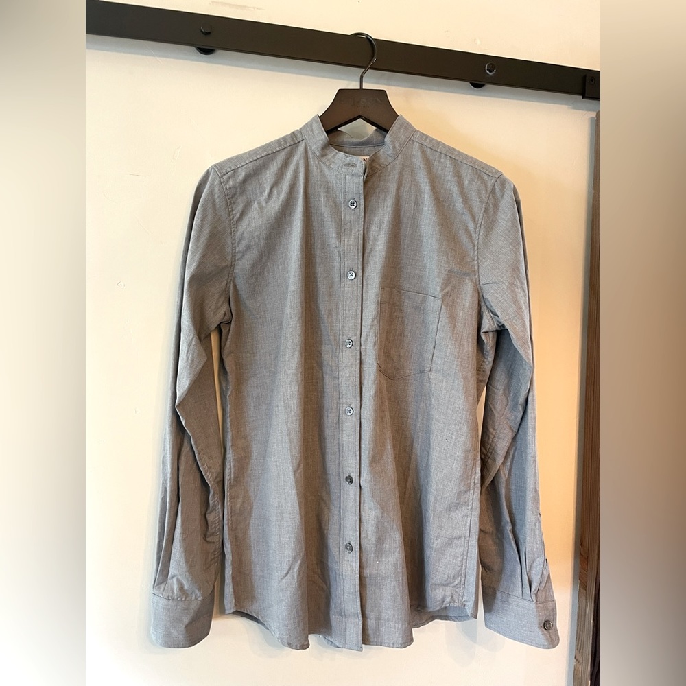 Woman’s Shelton Banded Collar Shirt - Medium